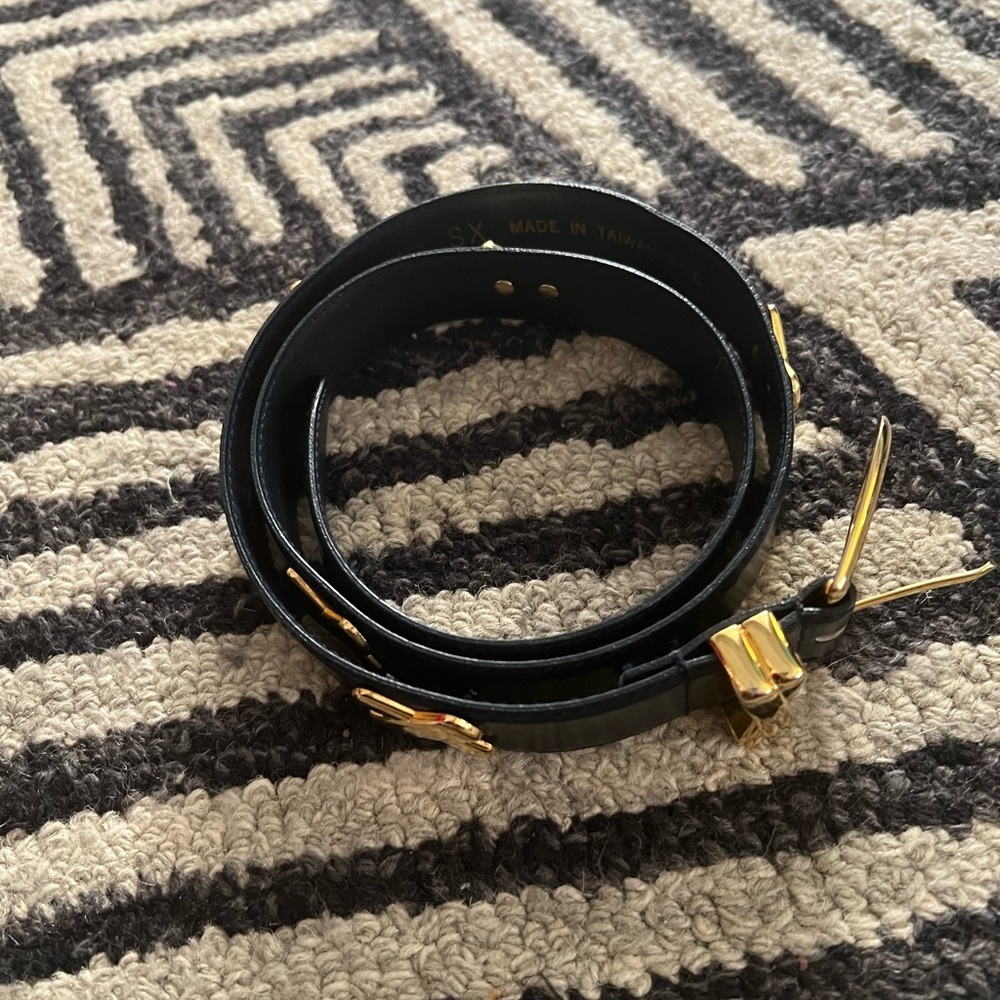 Elegant Blue Leather Belt with Gold Buckle - Picture 4 of 6